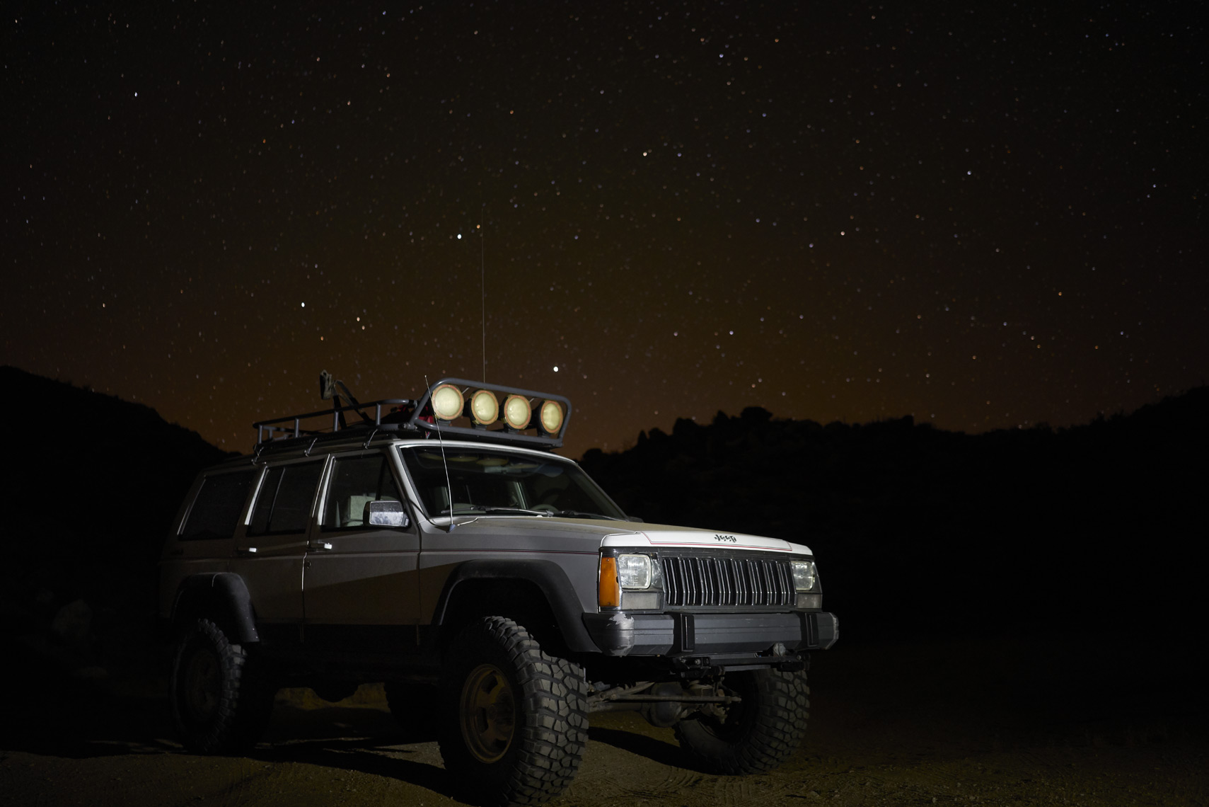 Jeep Cherokee under the stars in Anza-Borrego State Park California Sean Dagen Photography